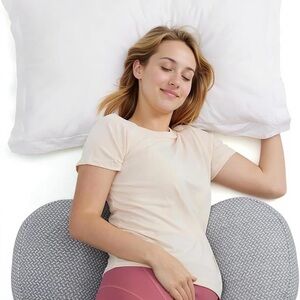 Momcozy pregnancy pillow